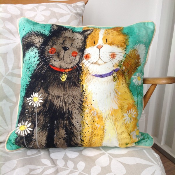 Cushion Toffee And Treacle